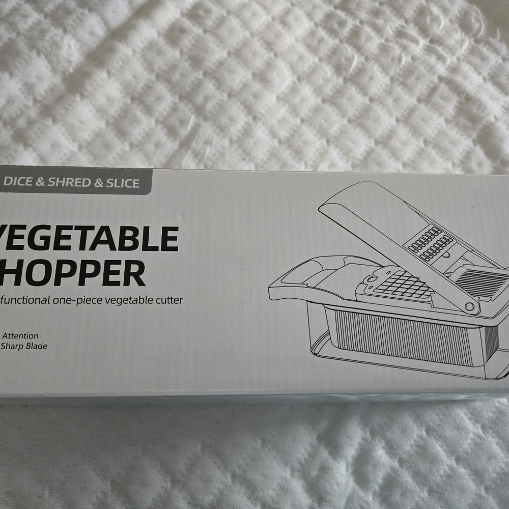 Vegetable Chopper with Multiple Blades